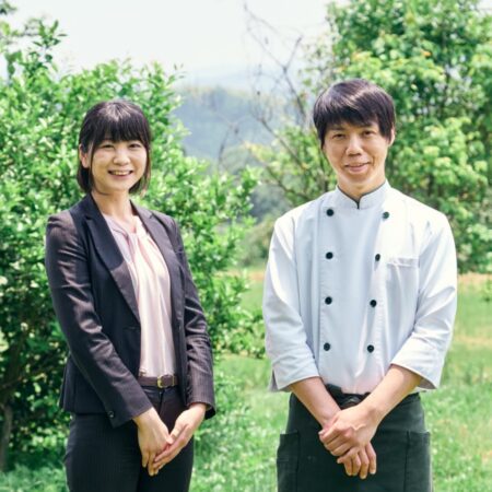 （左）PRや商品開発を担う　天野由紀さん、（右）オーナーシェフ　甲斐公洋さん